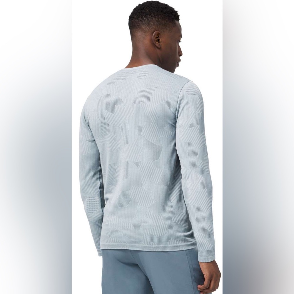 Lululemon Metal Vent Breathe Long Sleeve